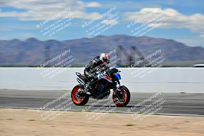 media/Mar-25-2024-Moto Forza (Mon) [[8d4319bd68]]/2-Advanced Group/Session 4 Front Straight Speed Pans/